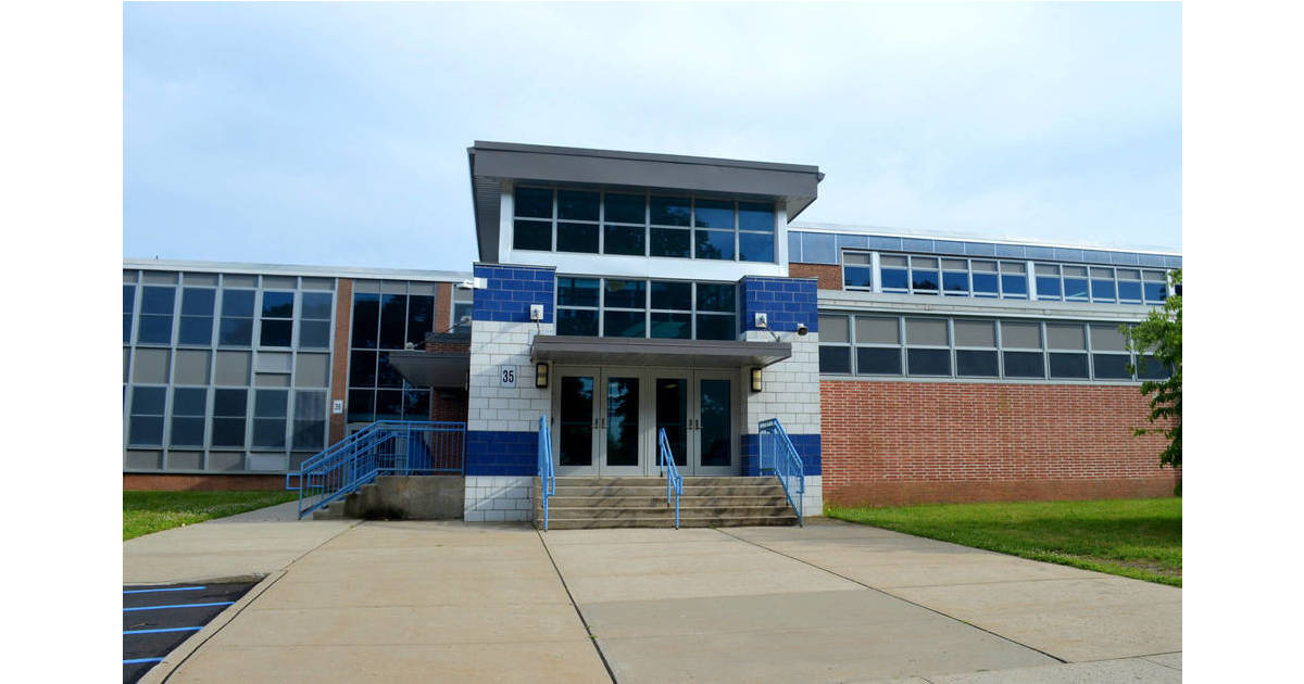 29 Officials from the Sayreville School District Receive Honors for