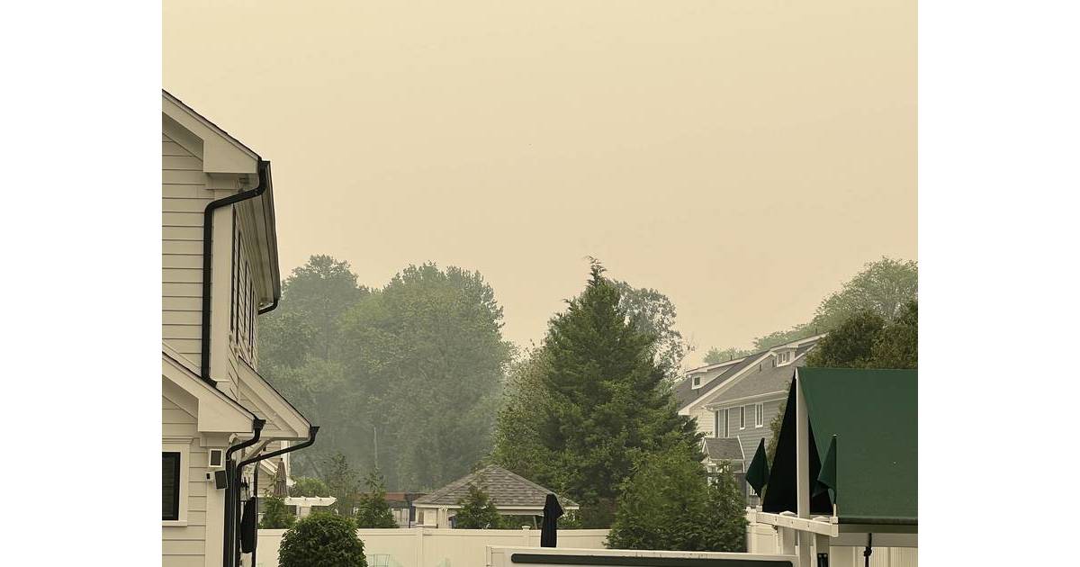 Smoke from Wildfires in Canada Causes Poor Air Quality and Haze in New ...