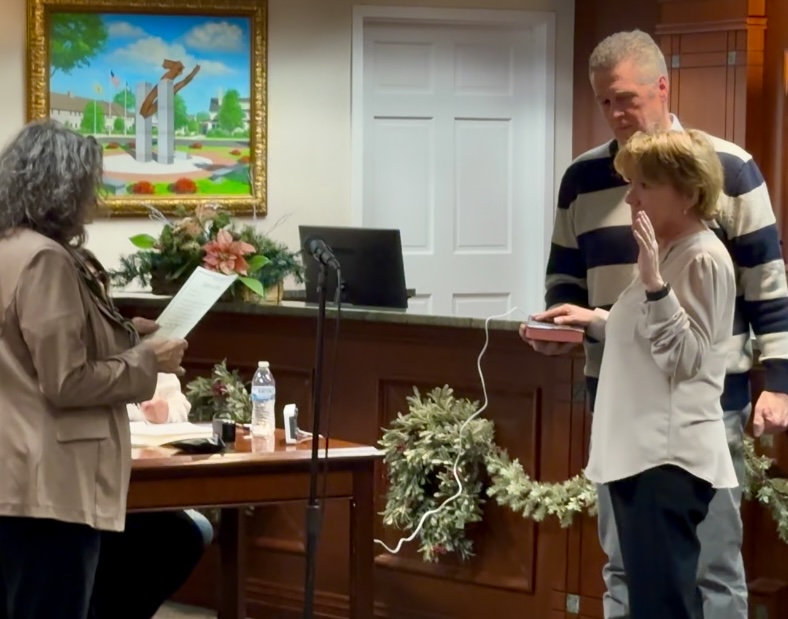 Warren Township Swears in Blick and Croson, Appoints New Mayor and ...