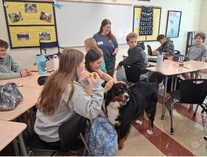 Carousel image 049c52f0266c100c3946 01   patron  bordentown high school therapy dog