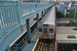 Carousel image 645f6b91b32b46fd78dc 02122025 cam wikimedia patco train on the ben franklin bridge  september 2018