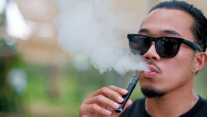 Carousel image 76a3d5212cb23fa01fc3 04072026 cam vaping shutterstock 2487391581