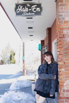 Carousel image ebf400dbf2b16b3e6742 0409 rnh a1 siderail article photo   meet your neighbor   taylor dedrick with 1 pic