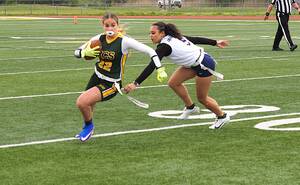Carousel image 1a570f3bf1b321de6e5a 0521 rnh b2 sports photo   flag football kipp 2