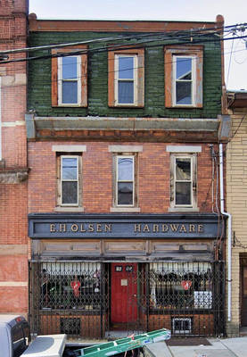 Carousel image 48e53d7e2e270e74a22a 05092024 1811 broadway facade page2 image1