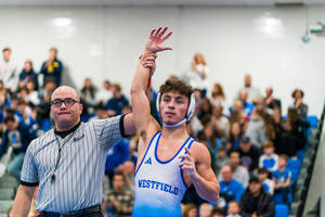 Carousel image 76a05d ylan ontz