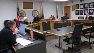 Carousel image 85fe162eeb9ec626e800 100 9083 council dias