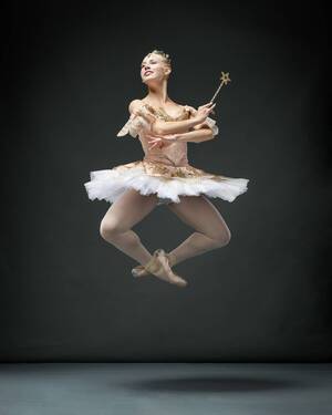 Carousel image 7e6753d019928992758f 11 29 24 nutcracker   arb dancer lily krisko photo by harald schrader