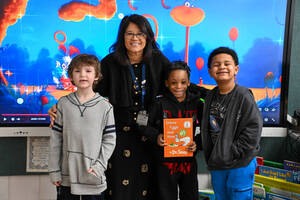 Carousel image 8d77805f2508ec38d1e2 11 26schols read