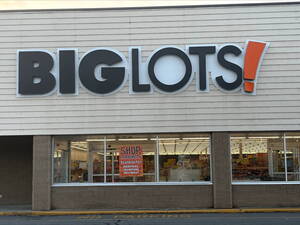 Carousel image 5d606d5b487d74678132 12 27 big lots going out of business pic