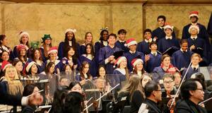 Carousel image b4892d3fcad2f8f238bb 12 18 25 smiling phs choir at holiday pops  pso staff