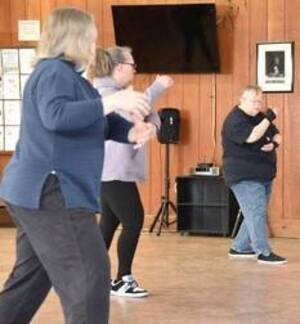 Carousel image b6fe9dcc1c00b9a8fa1c 14 26comm tai chi   nl community center