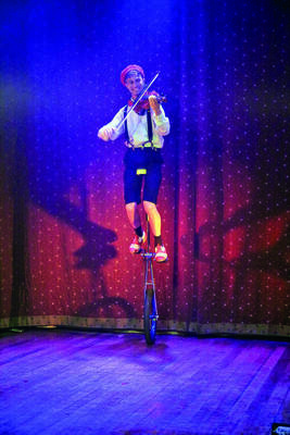 Carousel image 68f1ba2e07cf467182b0 15 26ent blindlestiff 