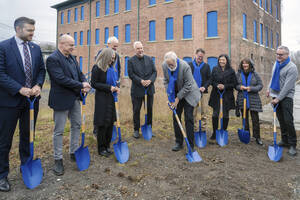 Carousel image c3808a061f3c08806011 15 25news front page photo shaker museum groundbreaking 