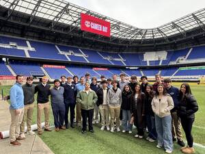 Carousel image 71a1f7f99901532cc421 1