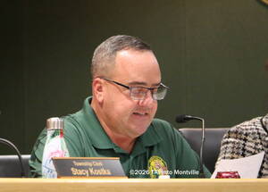 Carousel image e3fe38184cfdf1061da2 1 mayor frank cooney reads a statement about affordable housing to the assembly hw