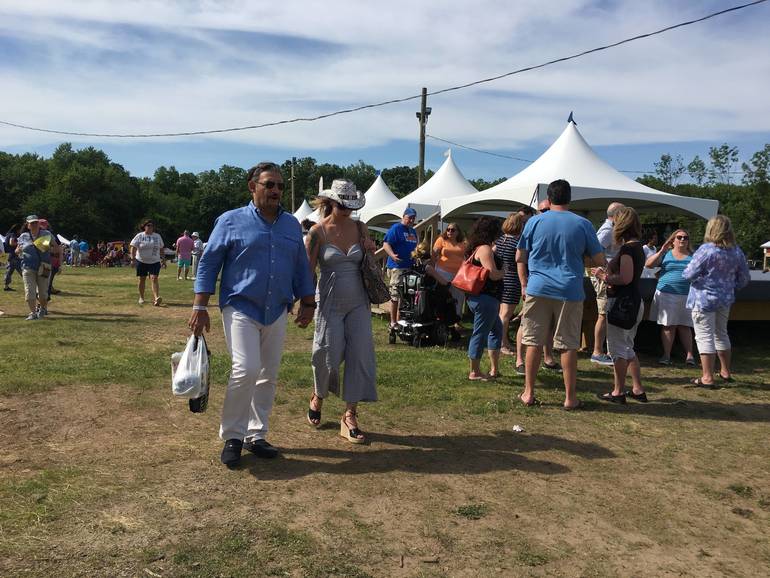 First Ever Summer Wine Festival In Berkeley Heights Is A Weekend Affair Photo Gallery Tapinto