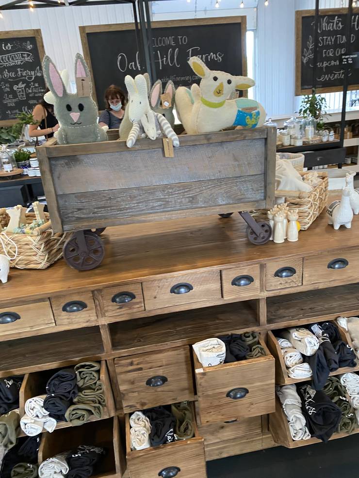 Oak Hill Farms A Grand Country Style Store and More, Opens in Holmdel