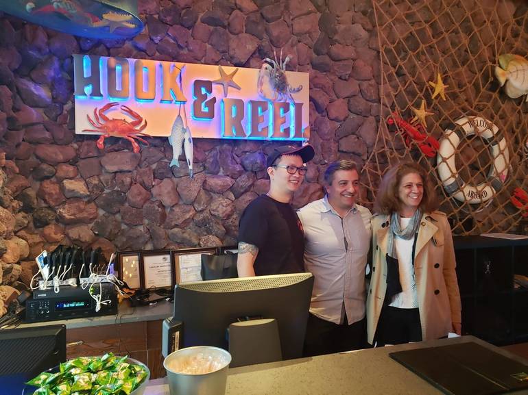 Hook and Reel Cajun Restaurant Celebrates Grand Opening in West Orange