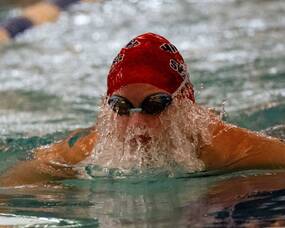 Carousel image 0c19753af920a7caf40b 2025 01 21 glhs swimming senior night 2192