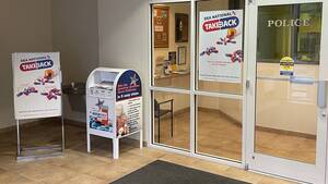 Carousel image 4737e0870d75d7b9a950 2022 hhpd lobby operation take back drop box and signage