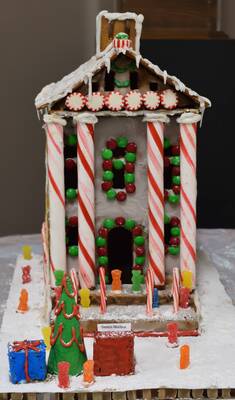 Carousel image 83a61fbeab6cc5043609 2024 gingerbread best in show