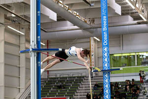 Carousel image c4297d8e9acdcafb8eb8 20250122 whs winter track at ucc dwp 813