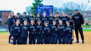 Carousel image ce603e estfield igh chool softball team