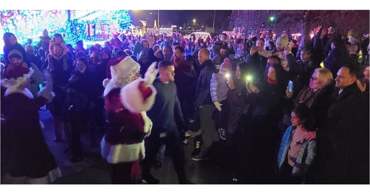 Wayne’s Christmas Tree Lighting Ceremony | Wayne, NJ News TAPinto | TAPinto