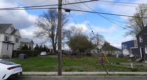 Carousel image 1240de2db7848752b1be 232 pearl street is requesting permission to build a new single family home on the property