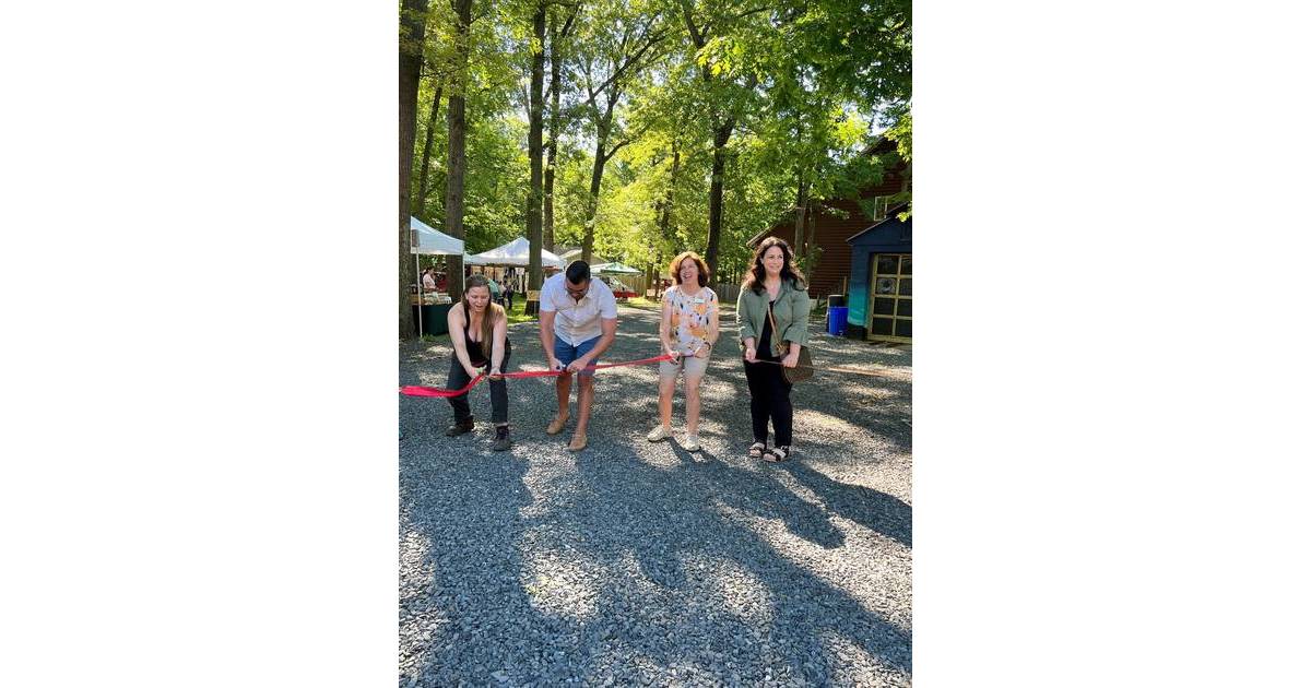 Mount Laurel Celebrates Opening Day of First Farmers Market Mount