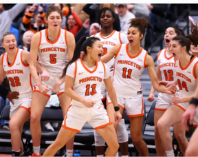 Carousel image b52cec0800effa06a1bc 3 19 25 women s basketball