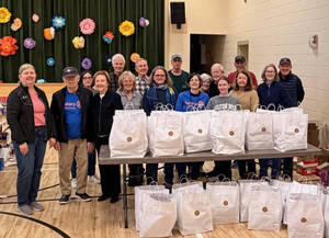 Carousel image 5605f169c6207245ae76 3 28 26 school lunch packing 2a