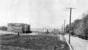 Carousel image d9a52622c58c16936ae1 37 24schols gtown school col  scaled
