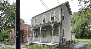 Carousel image 47250498a1e6216dd9bd 5 25 26 8 green street