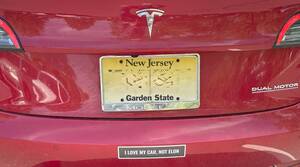 Carousel image 8d08c848777a55b30814 5 21 25 tesla sticker wider angle