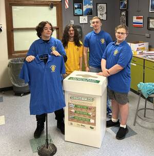 Carousel image 9c10a305a20b51e0348f 5 30 granville leos with plastic bin 2