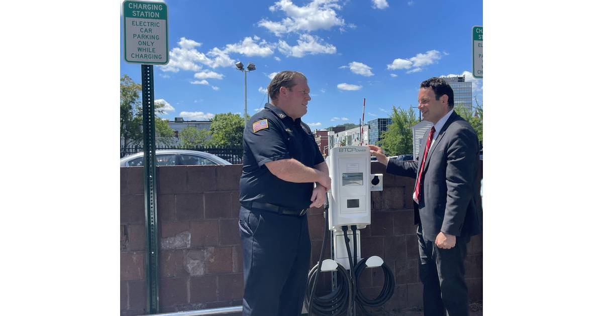 Paterson Officials Unveil First Electric Vehicle Charging Station