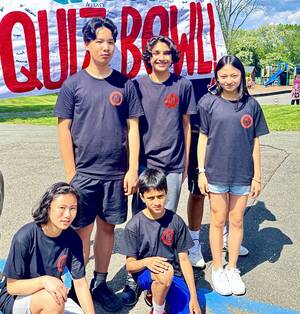 Carousel image 5f7d7c1eaac60ff0b51e 5 8 25 chapin quiz bowl team