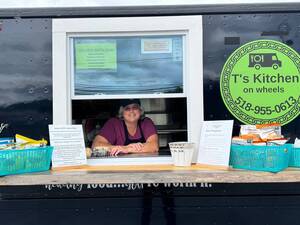 Carousel image d15179acfc38f5a7ad82 6 13 ts food truck teresa loomis