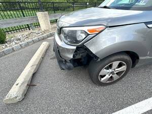 Carousel image 42a2b695e8b593ffba31 7 15 25 parked car wrecked bumper 