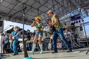 Carousel image 5df2d022f24ca92e16b9 7 3 granville concert series big sky country