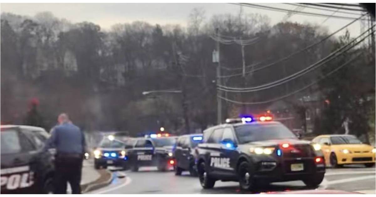 Hillcrest Road Diverted Following Crash at Watchung Circle North
