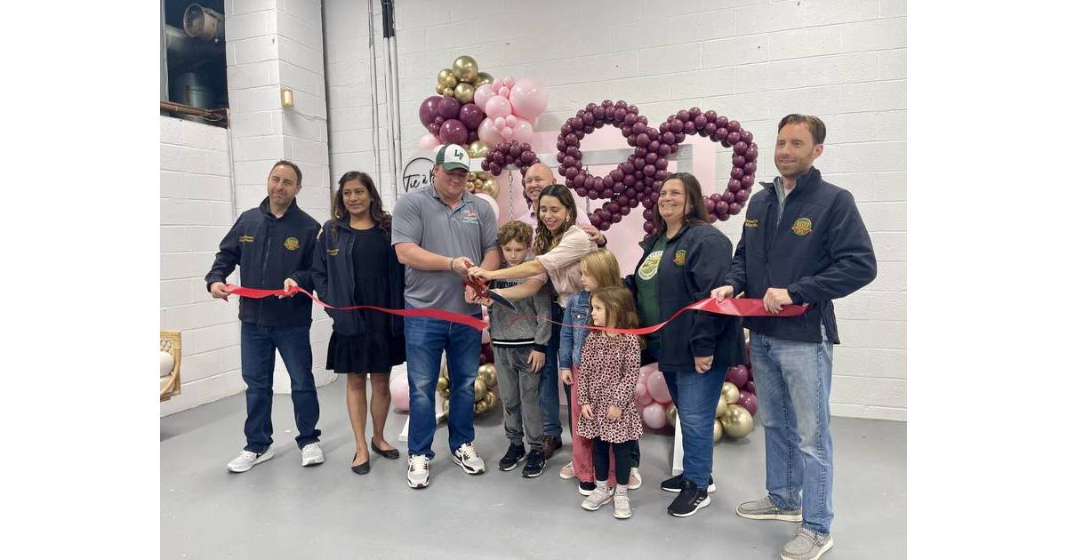 Township of Little Falls Celebrates Grand Opening of "Tie a Bow" Party
