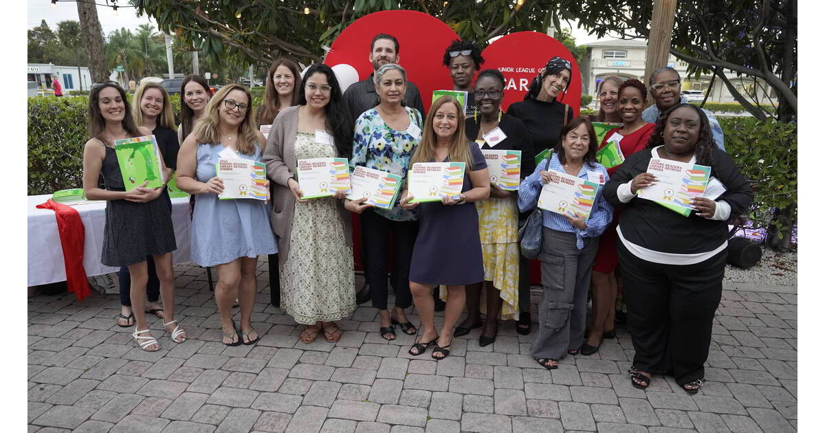 Junior League of Boca Raton Gives Books to 30 Local Elementary Teachers ...