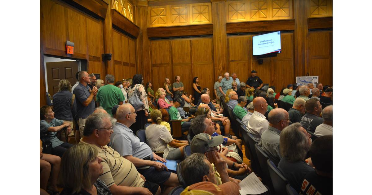 Clark Residents Pack County Meeting To Oppose Parts Of Reservoir