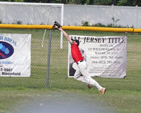 Carousel image f1115e27b05f7750700a ab6k7898 edited 1