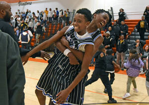 Carousel image eeb842bf8e4a8334427a aces01