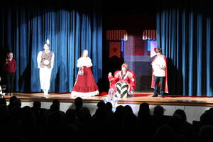 Carousel image c3a31800bede7753a208 alice gone wrong