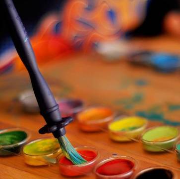 Top story 41a54874d792f7a48c12 artist brush and paint